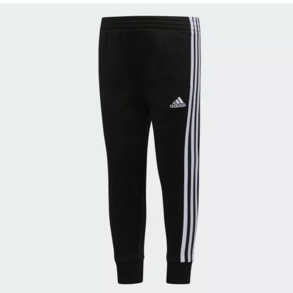 Addidas Boys printed Tricot Set. - Picture 3 of 4